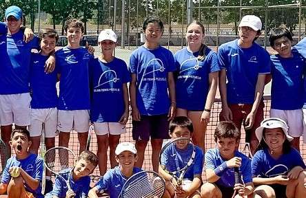 Entrenamientos, viajes y mucha competición